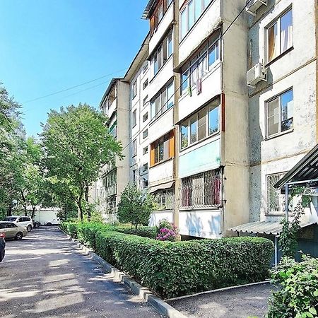 Апартаменты 10-Й Микрорайон, 5А Almaty Exteriér fotografie