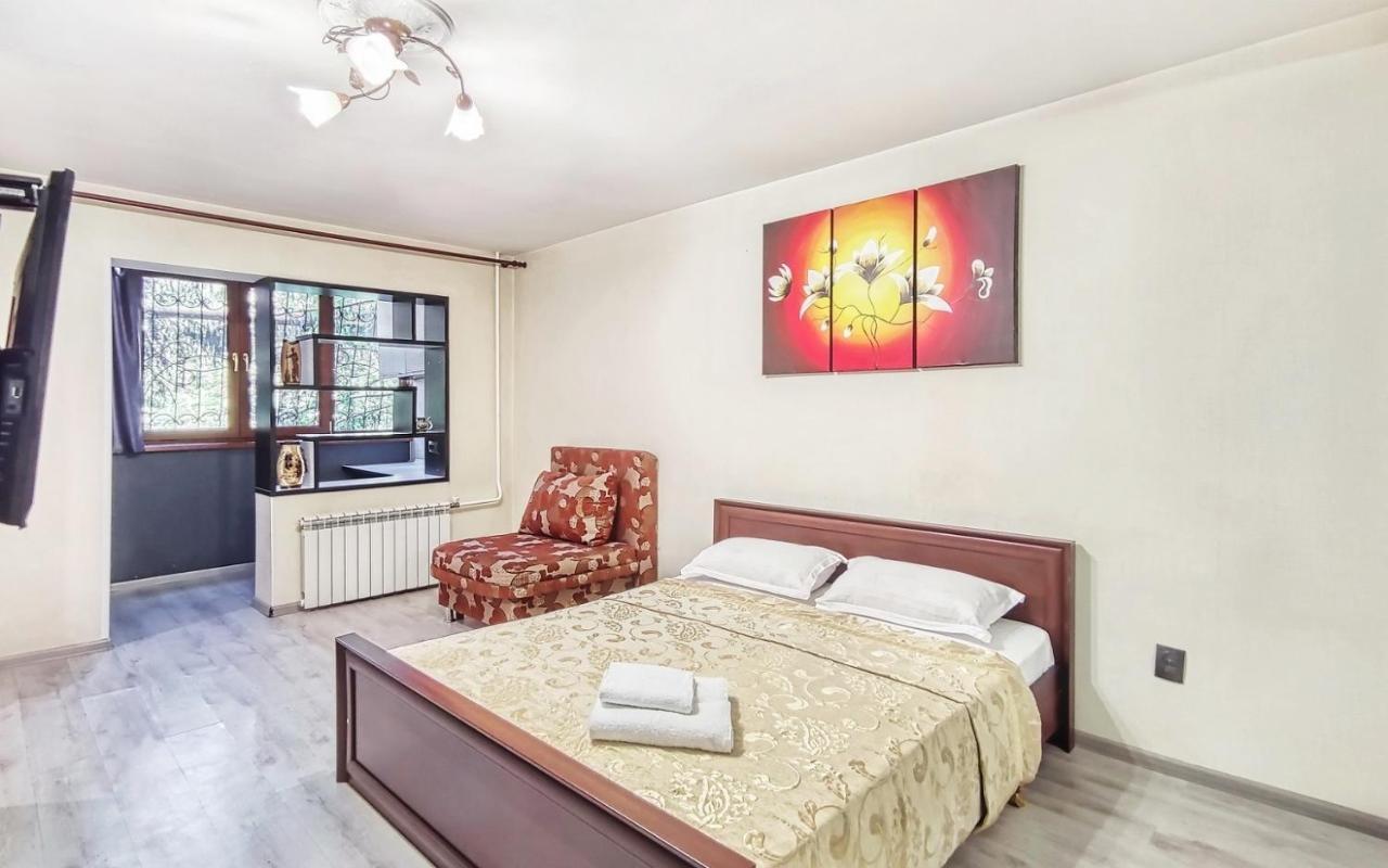 Апартаменты 10-Й Микрорайон, 5А Almaty Exteriér fotografie